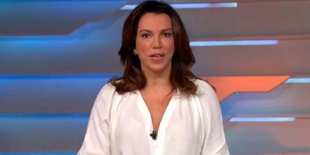 Ana Paula Araújo volta à Globo e fala sobre sono: "Deu pra perceber?"