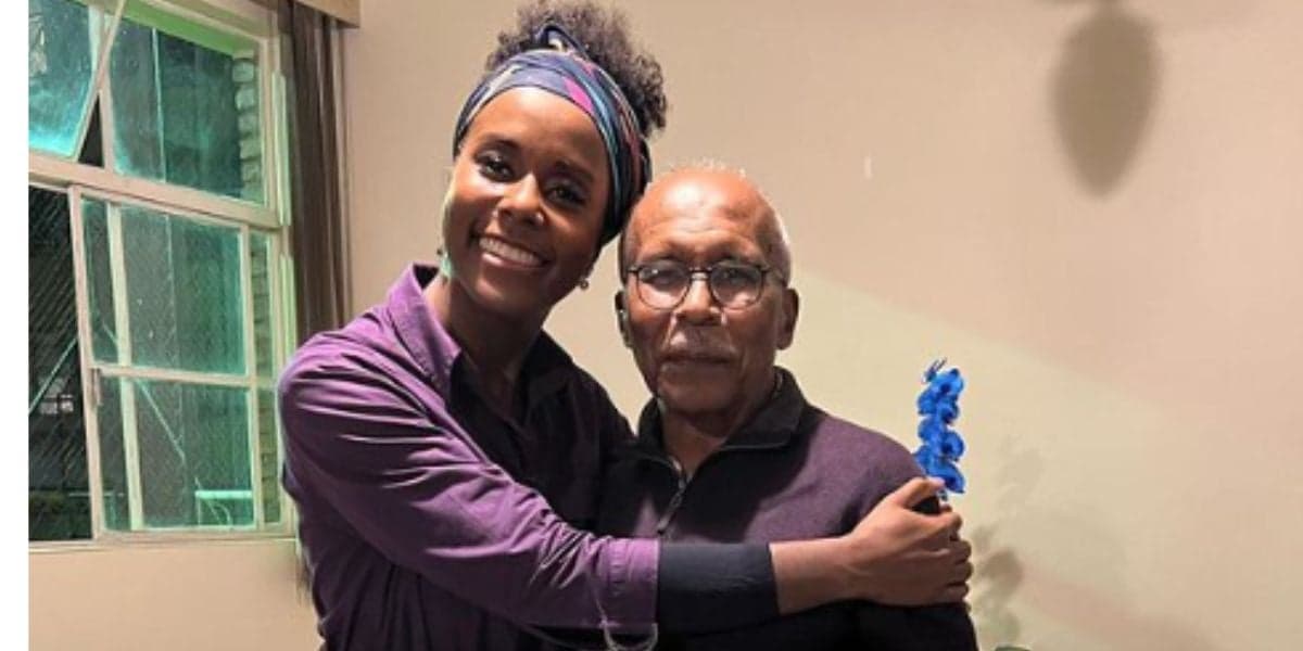 Apresentadora Maju Coutinho posta clique ao lado do seu pai em comemoração ao seu aniversário - Foto: Reprodução CARAS Apresentadora Maju Coutinho posta clique ao lado do seu pai em comemoração ao seu aniversário - Foto: Reprodução CARAS