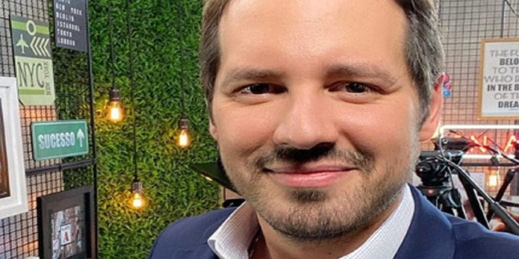 Dony de Nuccio compartilhou sequência de fotos ao lado de amigo