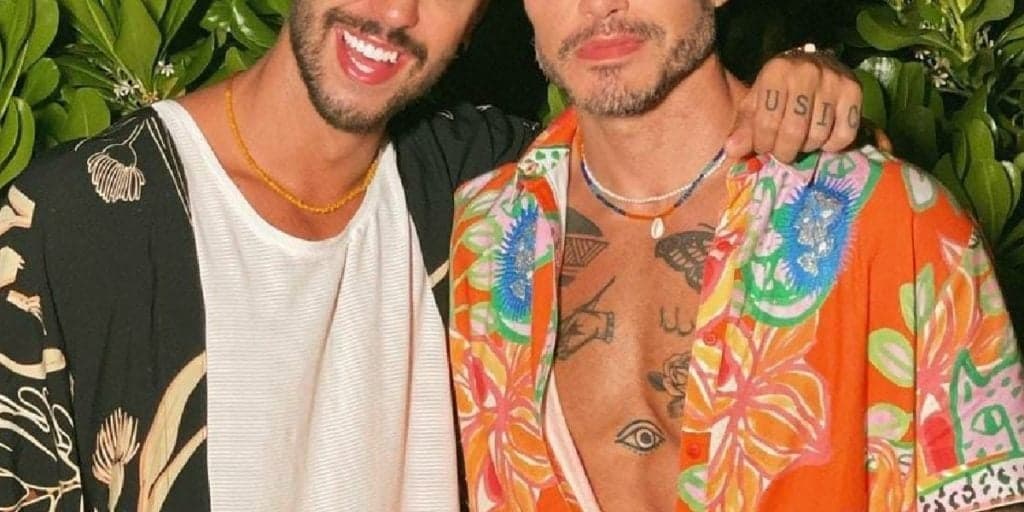 Galã de novela da Globo se assume gay e tem fotos íntimas agarrado com rapaz escancaradas