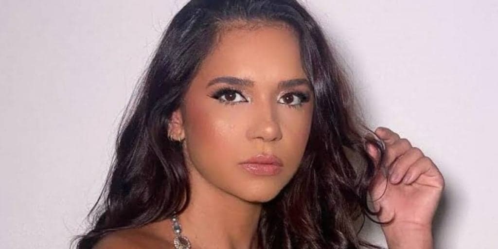 "Cabelo caindo", Ex-BBB Gizelly Bicalho assume não estar bem e faz relato doloroso: "Inúmeras crises"