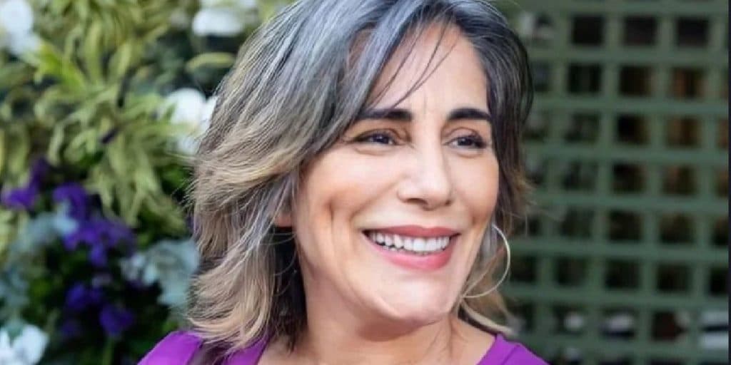 Glória Pires mostra música da filha Antonia Morais nas redes sociais