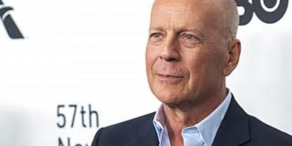 Após diagnóstico de doença de Bruce Willis revelado, grandes famosos descobrem doença grave