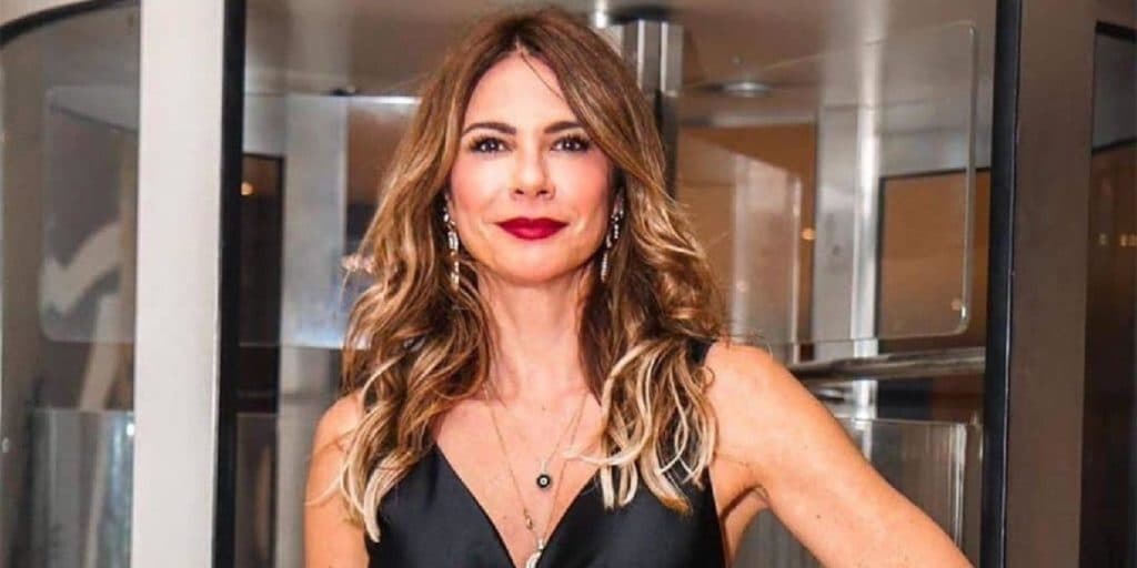 Luciana Gimenez assume posto em programa de Rodrigo Faro na Record acompanhada de ex-Fazenda