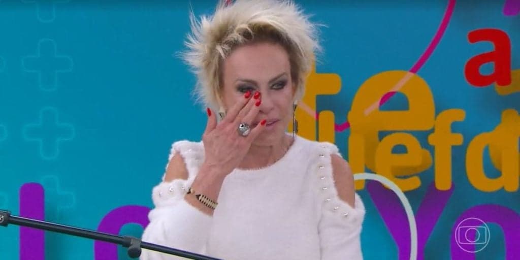 "Chorar por amor", Ana Maria se debulha em lágrimas ao vivo, faz desabafo e assume: "Dor de cotovelo"