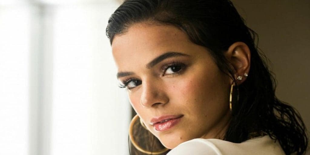 Bruna Marquezine fala sobre perrengue no exterior