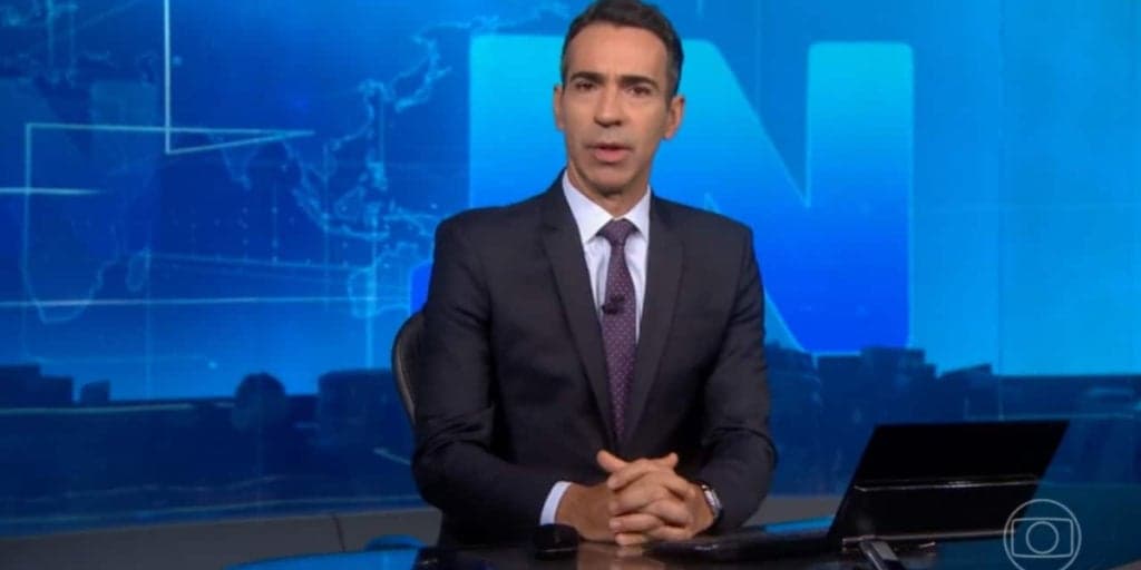 Neste sábado (04), César Tralli assumiu o comando do Jornal Nacional