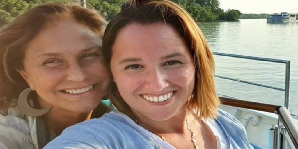 Filha de Fafá de Belém faz campanha na internet