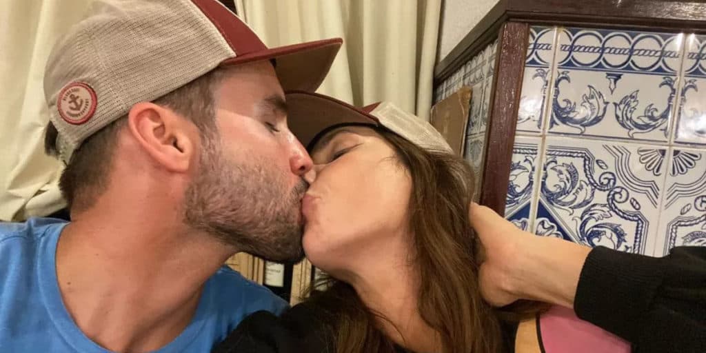 Ivete Sangalo e Daniel Cady trocam beijos em Portugal e confirma: "A gente se ama"