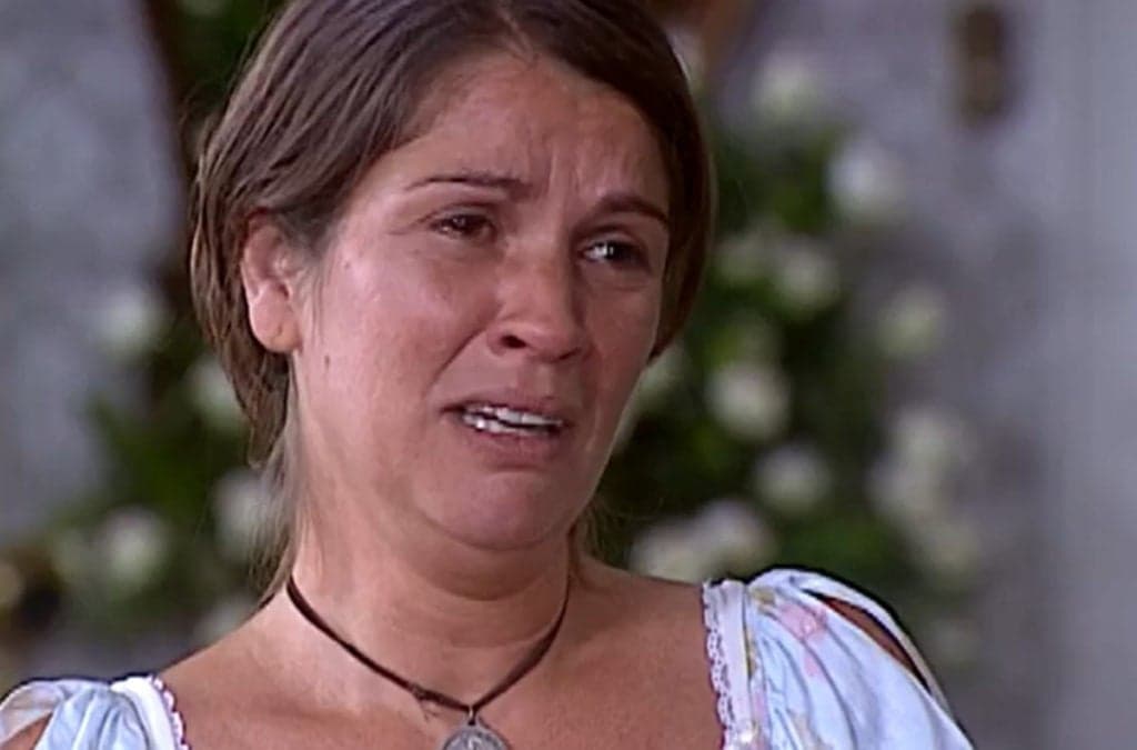 O Cravo e a Rosa: Ladra? Joana é humilhada e sofre séria acusação de roubo: 'Xilindró'