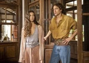 Jove (Jesuíta Barbosa) terminará seu romance com Juma (Alanis Guillen) na novela Pantanal (Foto: Reprodução / Globo) Jove (Jesuíta Barbosa) terminará seu romance com Juma (Alanis Guillen) na novela Pantanal (Foto: Reprodução / Globo)
