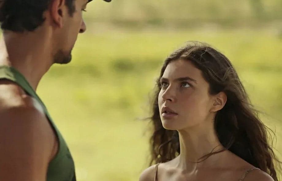 Juma (Alanis Guillen) em Pantanal; jovem vai se cansar do assédio do cunhado no folhetim (Foto: Reprodução / Globo) Juma (Alanis Guillen) em Pantanal; jovem vai se cansar do assédio do cunhado no folhetim (Foto: Reprodução / Globo)