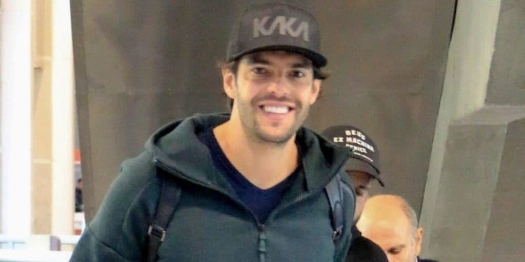 Pouco antes de estrear no São Paulo, Pato tem acidente