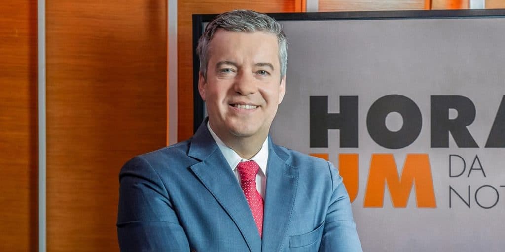 Roberto Kovalick resolve entregar com quem é casado e foto prova: “Basta dar uma chance para ele se revelar”