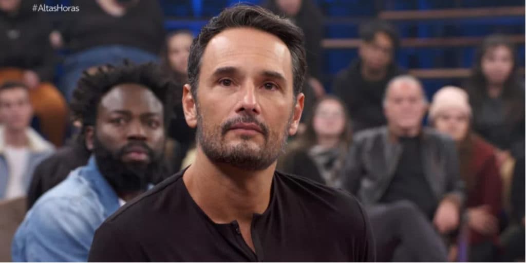 Rodrigo Santoro vai as Altas Horas e recorda rejeição