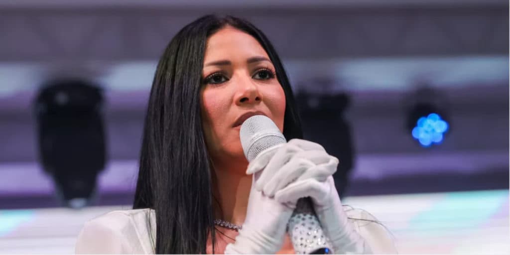 "Lembranças dolorosas", Simaria expõe abuso, faz comunicado oficial e confirma publicamente: "Emociona"