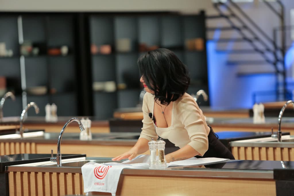 Mitiko não ouve Jacquin e é eliminada do “MasterChef Brasil”
