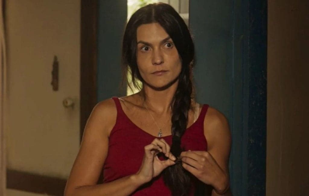Paula Barbosa, a Zefa de Pantanal, surge em foto rara com amor da sua vida,  surpreende o público e agradece o carinho: 'Amo vocês'