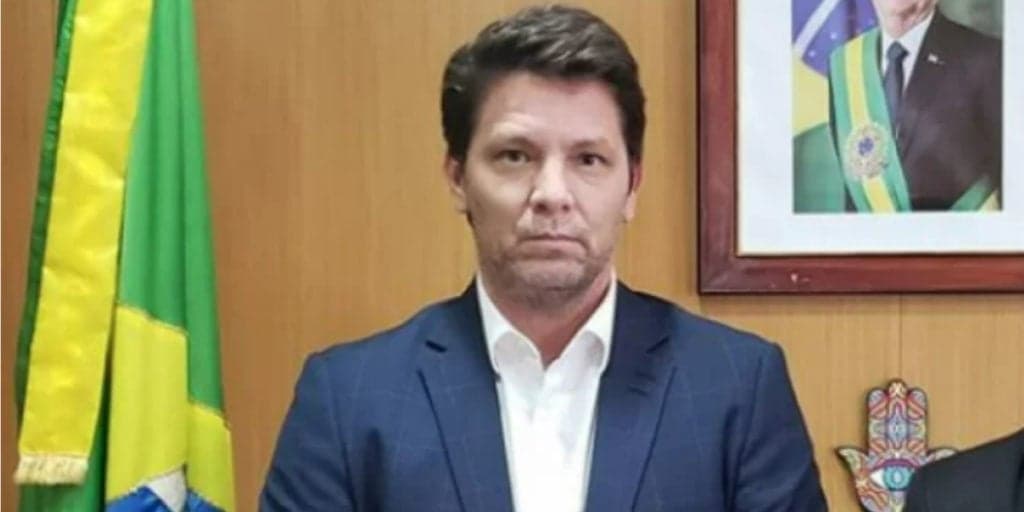 Após ser internado na UTI, Mário Frias dá chilique e destrata equipe médica do hospital: "Esse banheiro”