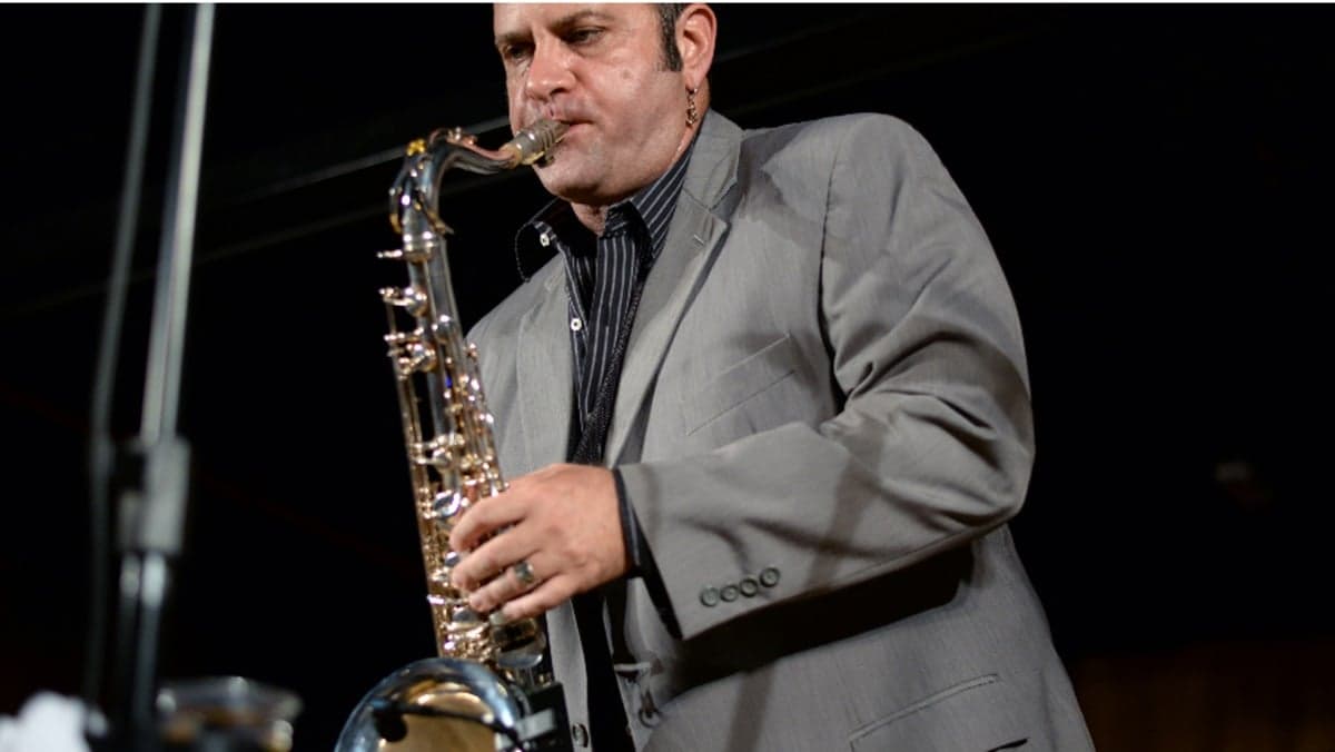 O saxofonista e músico, Derico, que fazia parte do Sexteto do Jô (Reprodução) O saxofonista e músico, Derico, que fazia parte do Sexteto do Jô (Reprodução)