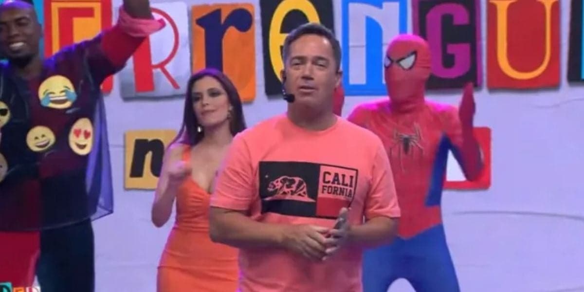 RedeTV! acusa Band de concorrência desleal e tenta acabar com quadro do Zap RedeTV! acusa Band de concorrência desleal e tenta acabar com quadro do Zap