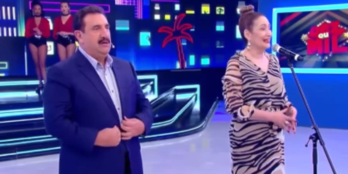 Ratinho choca Sonia Abrão ao atacar colunista em seu programa Ratinho choca Sonia Abrão ao atacar colunista em seu programa