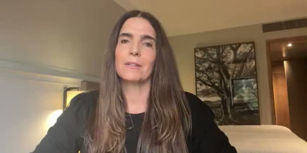 Longe da TV há anos, Malu Mader é flagrada com aparência nunca vista antes e acompanhada de mulher misteriosa