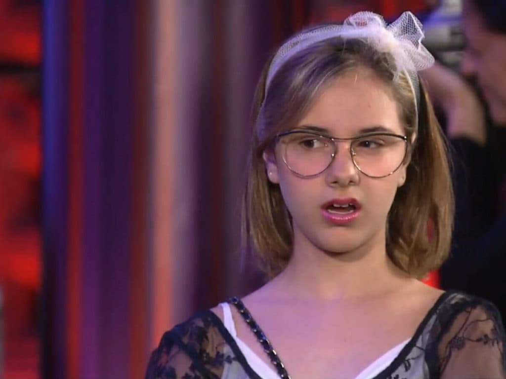Lembra da Mabi de Ti-Ti-TI? Ela cresceu, virou um mulherão e o que ela faz hoje vai deixar você pasmo: "Sempre"