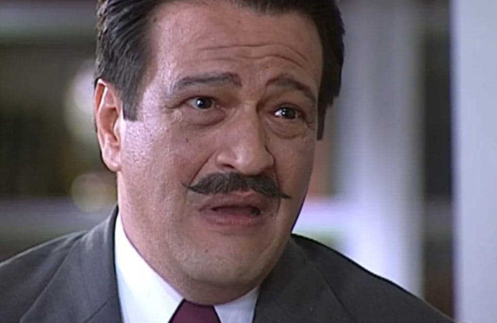 O Cravo e a Rosa - Personagem dá rasteira em Batista e se torna prefeito no final da novela