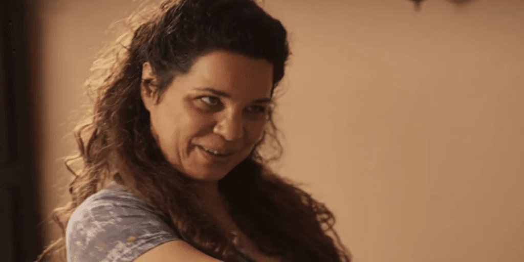 Maria Bruaca toma atitude drástica contra Tenório e Zuleica, pega em arma e anuncia pior desfecho