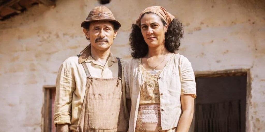 Após bandida e "bananão" em Amor de Mãe, Clarissa Pinheiro e Enrique Diaz serão casal sofrido de Mar do Sertão