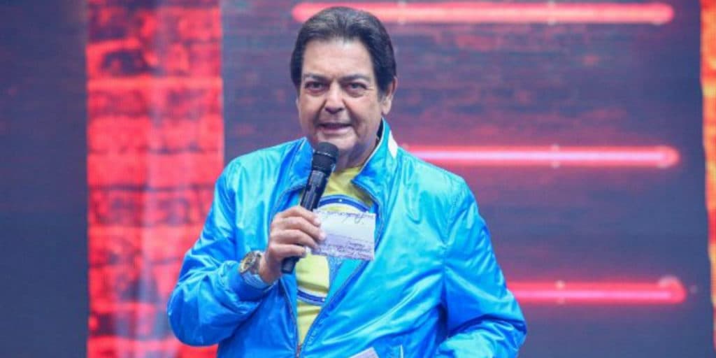 Faustão manda mensagem para Selena Gomez