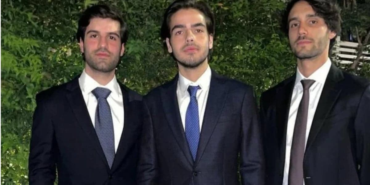 Filho de Faustão divulga foto ao loado de dois bonitões - Foto: Reprodução