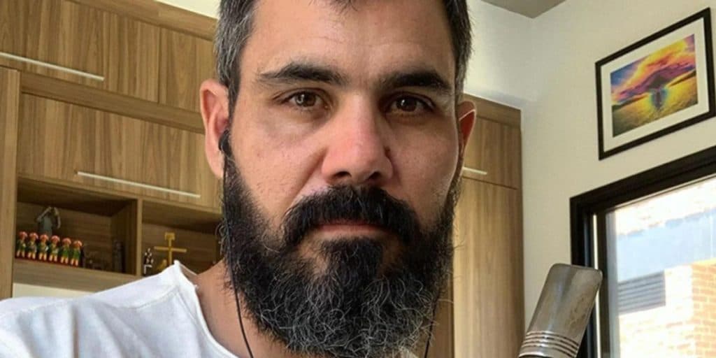 Juliano Cazarré conta que filha deixou a UTI