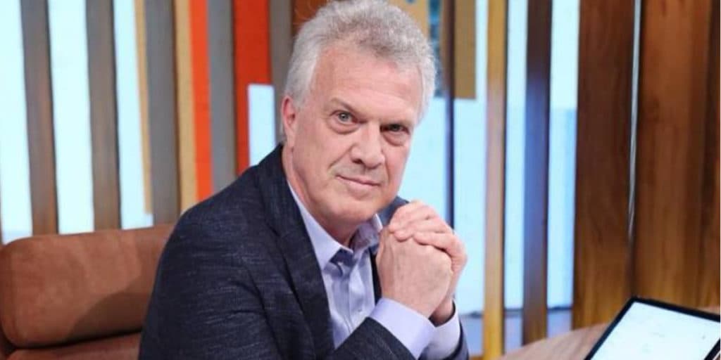 Pedro Bial surpreende ao aparecer ao lado da esposa