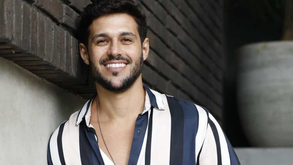 Rodrigo Mussi dá uma de fofoqueiro e joga balde de água fria em Gkay: "Notícia bombástica"