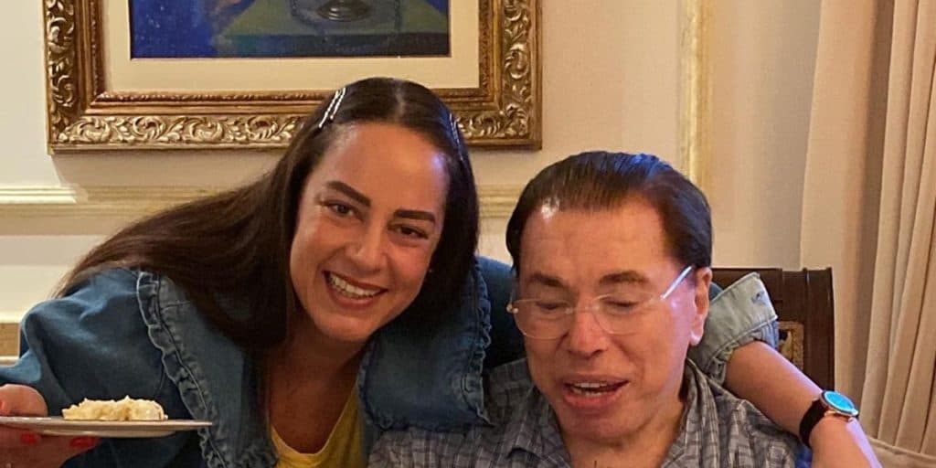 Silvia Abravanel fala sobre a verdadeira relação com as irmãs mais novas