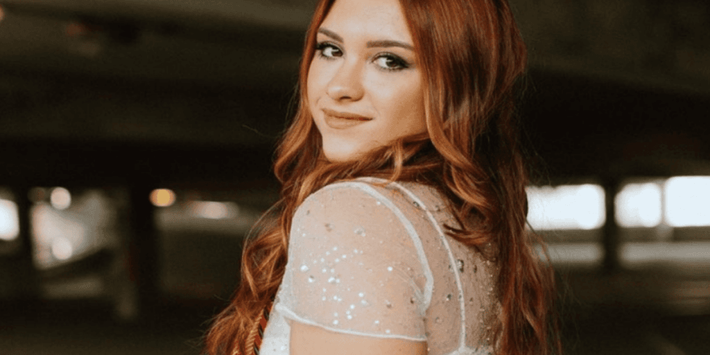 Sofia Liberato, filha de Gugu, assume relação e entrega imagens
