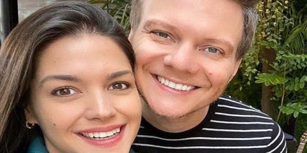 Michel Teló deixa Thais Fersoza emocionada