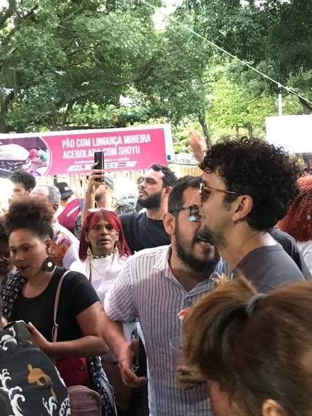 Irandhir Santos e o marido (Foto: Divulgação)