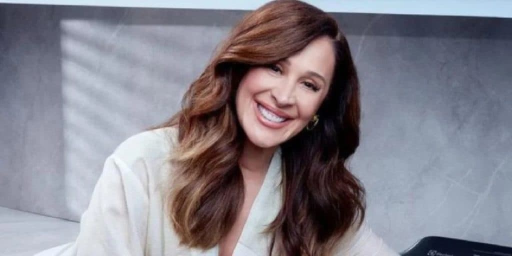 Claudia Raia fala de preferência de homem por novinha e expõe situação: "Uma mulher madura questiona"