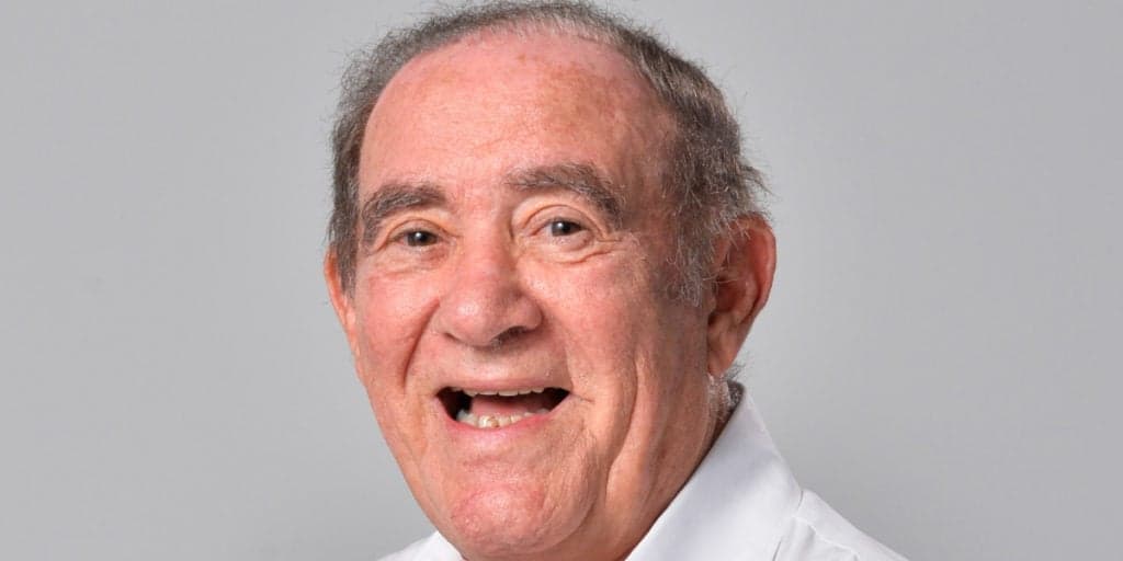 Renato Aragão compra cidade cenográfica e vende à Record