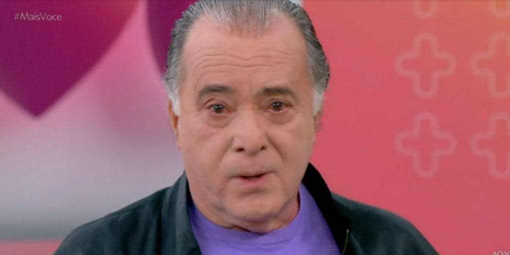 Tony Ramos recebe homenagem e se emociona no Mais Você