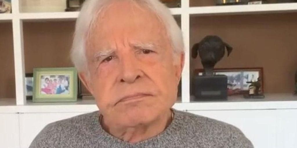 “Jogado no lixo por dinheiro”, Cid Moreira se arrepende amargamente de ter adotado filho