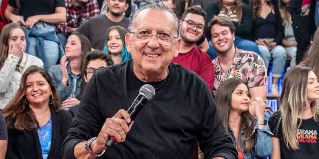 Galvão Bueno abre intimidade, expõe netos gêmeos e beleza das crianças deixa Brasil de boca aberta