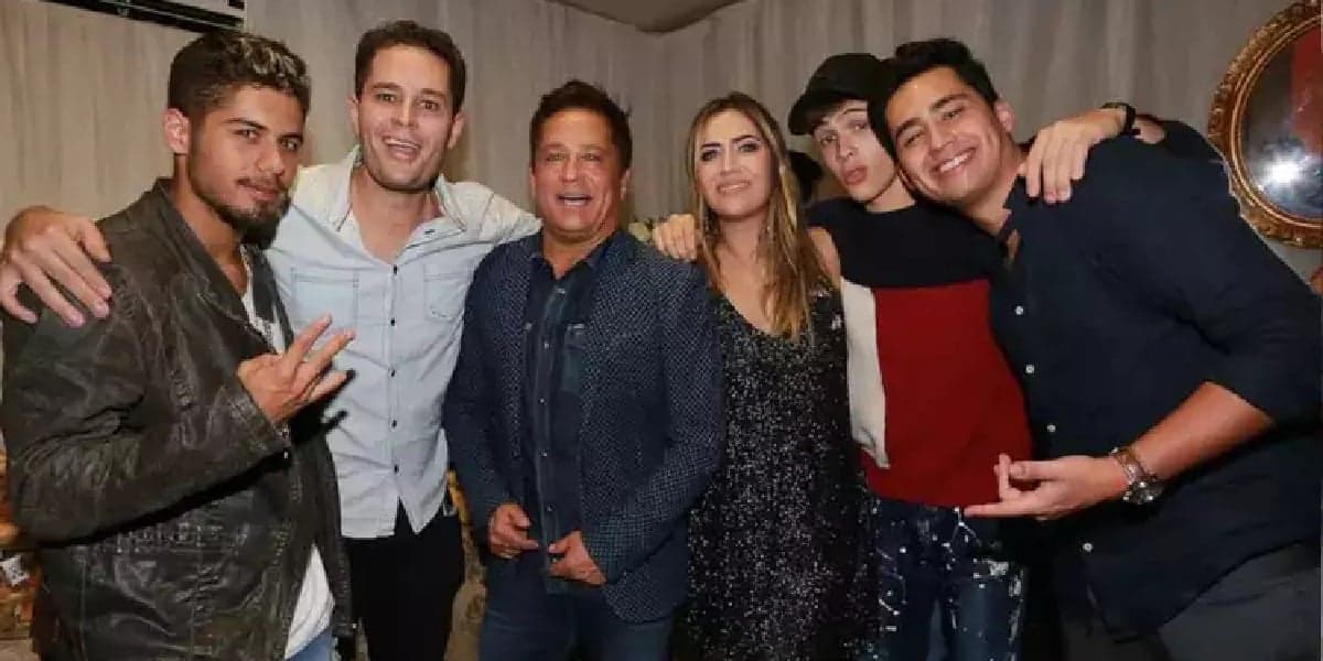Leonardo ao lado dos filhos (Foto: Divulgação)