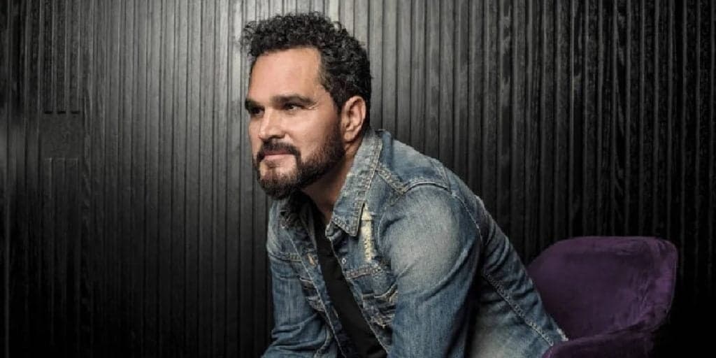 Luciano Camargo fala sobre desejo de novos projetos e, em homenagem, abre o coração e se declara: “Te amo”