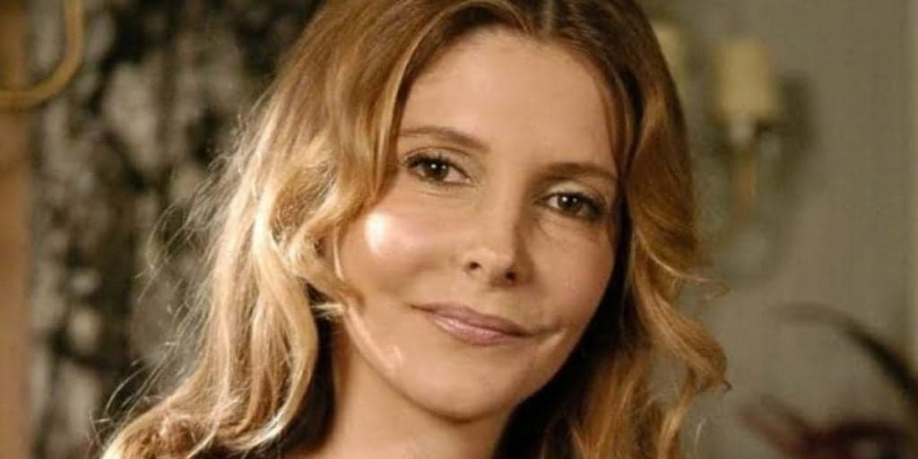 Discreta, Maria Padilha, da Globo, é flagrada com pessoa 27 anos mais nova e relação é exposta