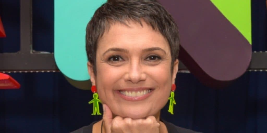 Sandra Annenberg se despede da filha que ficará no exterior