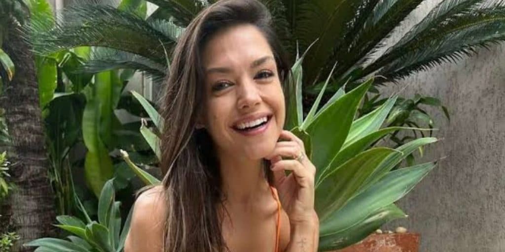 Thais Fersoza mostra situação dentro do camarim e faz revelação: "Já que minha filha disse"